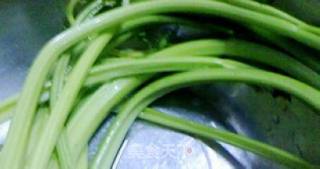 Lazy Side Dish-celery Mixed with Peanuts recipe
