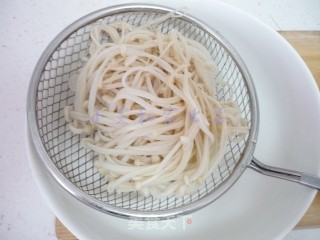 Jellyfish Mixed with Golden Needles recipe