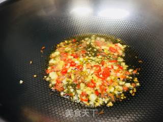 Spicy Kelp and Shredded Enoki Mushroom recipe