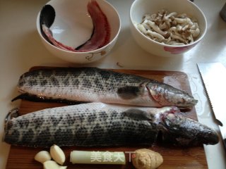 Black Fish Fillet with Mushroom recipe