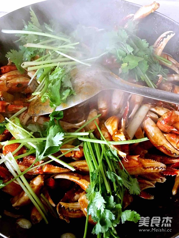 Stir-fried Spicy Crab Tongs recipe