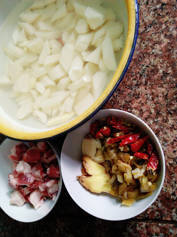 Lunch, Home-cooked Flavor, Diced Pork with Yam recipe