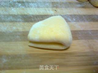 Pumpkin Sesame Trotter Roll recipe