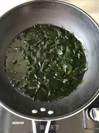 Fried Wakame with Sliced Pork recipe