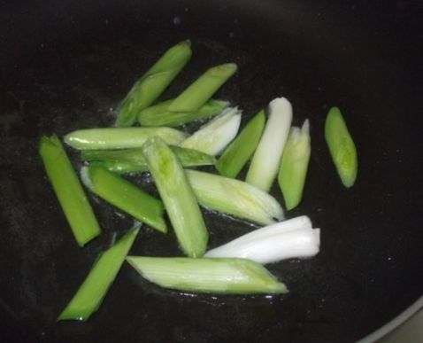 Fried Chicken with Snow Peas recipe