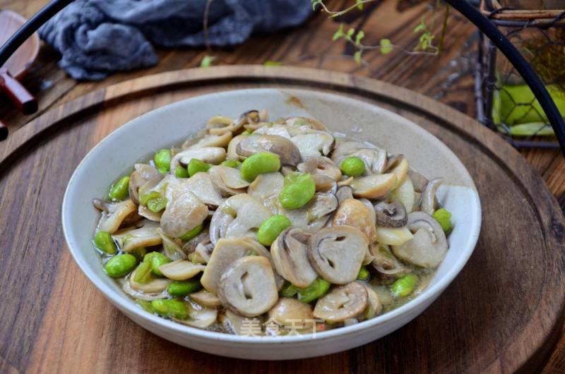 Stir-fried Beans with Straw Mushroom recipe