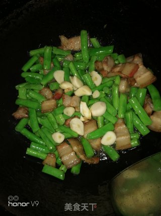Stir-fried String Beans with Pork Belly recipe