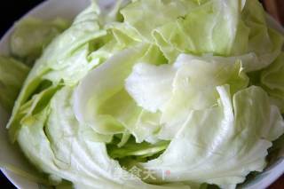 Stir-fried Green Cabbage with Heart-protecting Pork recipe