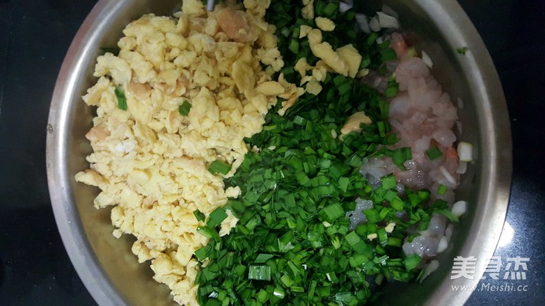 Leek, Egg and Shrimp Dumplings recipe
