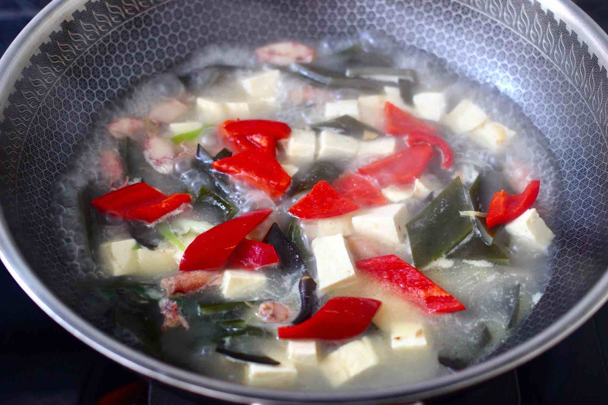 Seaweed Sea Hare Tofu Soup recipe