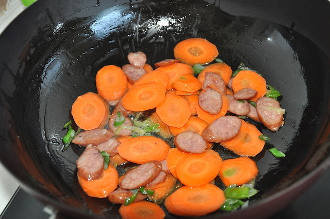 Stir-fried Wild Mushroom with Beef Sausage with Black Pepper recipe