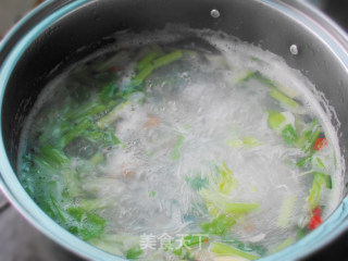 Celery Vermicelli Flower Clam Soup recipe