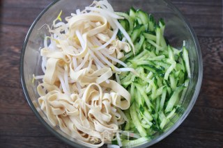 Cucumber Dried Tofu Mixed with Bean Sprouts recipe