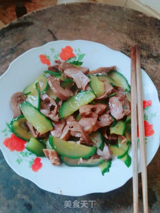 Stir-fried Cucumber with Braised Pork Heart recipe