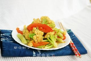 Stir-fried Cauliflower Tomatoes recipe