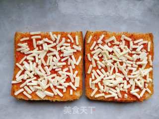 Sausage Toast Pizza recipe