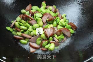 Stir-fried Douban with Red Intestine recipe