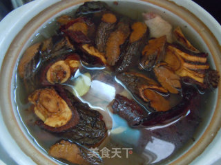 A Simple and Remedy for Soreness-red Wine Stew with Grass Root Soup recipe