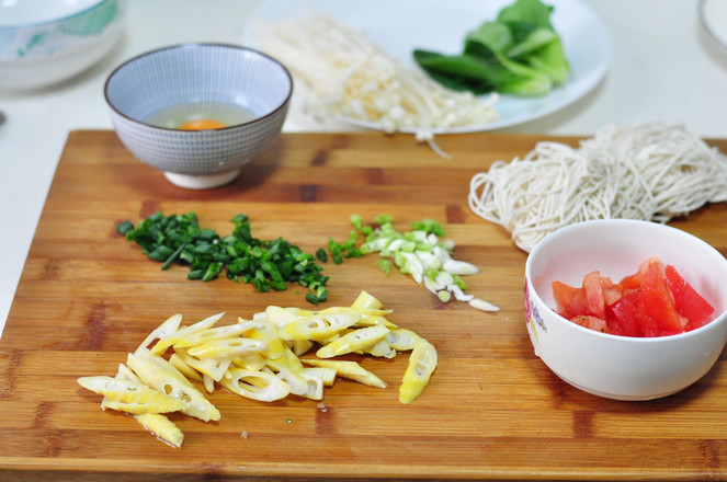 Tomato Noodle Soup with Fresh Bamboo Shoots recipe