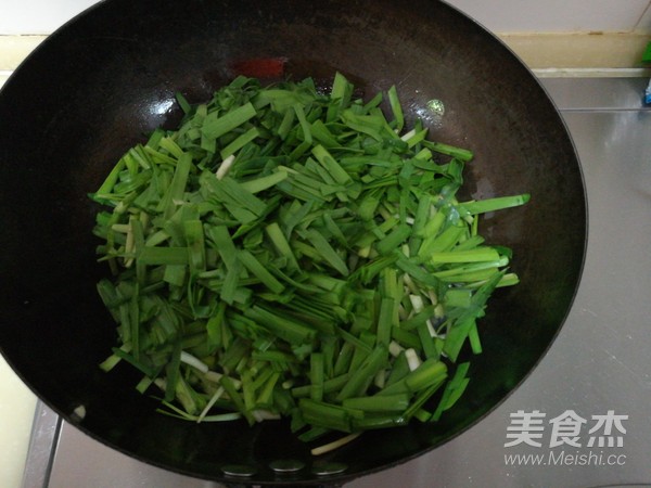 Stir-fried Sea Hare with Leek recipe