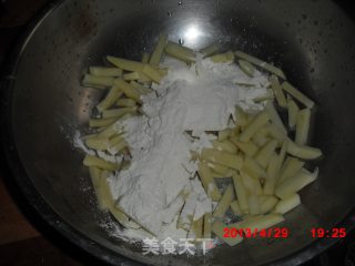 Steamed Potatoes with Garlic recipe