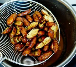 Dry Stir-fried Silkworm Pupa recipe