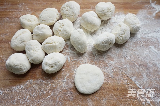 Steamed Buns with Mushroom and Braised Pork recipe