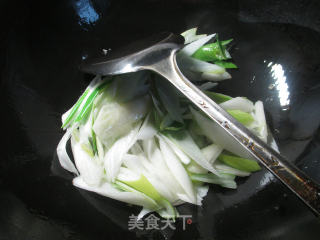 Stir-fried Beef Tripe with Green Onions recipe