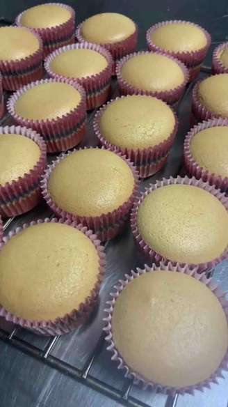 Chiffon Cupcakes that Don't Crack or Shrink recipe