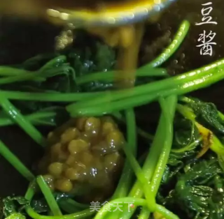 Chaoyin Hipster: Stir-fried Sweet Potato Leaves with Soy Sauce recipe