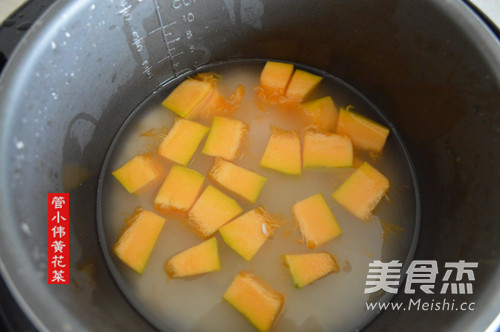 Daylily Pumpkin Porridge-baby Porridge recipe