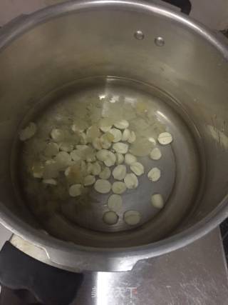 Lotus Seed Tremella Peach Gum Syrup recipe