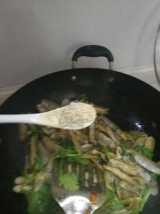 Stir-fried Razor Clams recipe