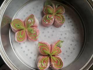 Butterfly Blossom Two-color Steamed Buns recipe