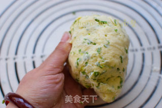 Crispy, Fragrant and Crunchy Handmade Scallion Soda Crackers recipe