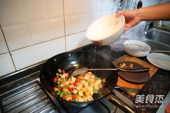 Potatoes, Chicken Nuggets and Chili Noodles recipe