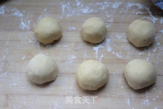 Sweet and Sweet, Thriving-pumpkin Bean Paste Buns recipe