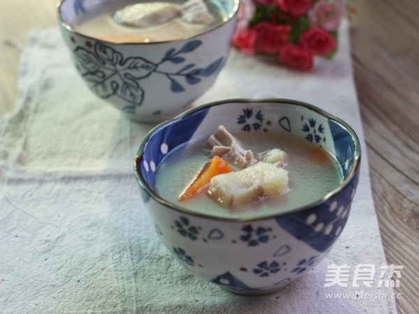 Fenge Crucian Carp Soup recipe
