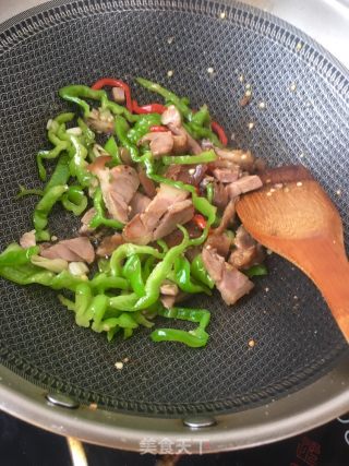 Stir-fried Pork Pork with Spicy Pepper recipe