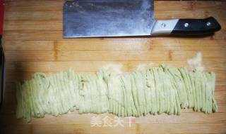 Hand-rolled Noodles with Spinach recipe