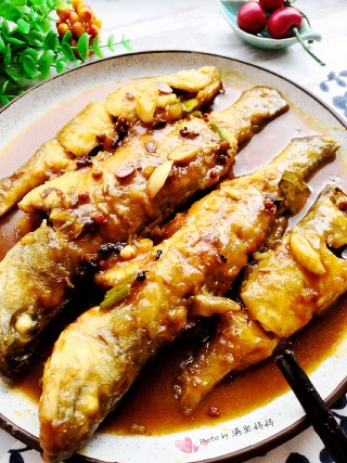 Braised Fish with Sauce recipe