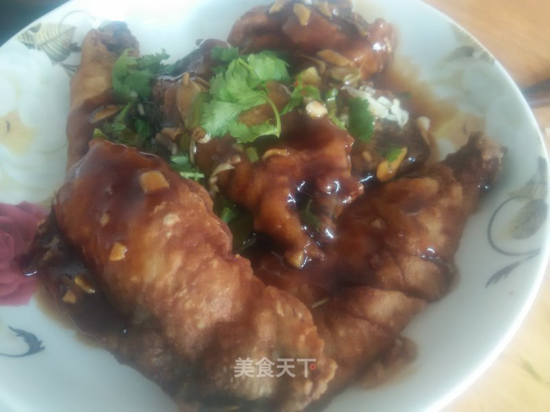 Sweet and Sour Crispy Crucian Carp recipe