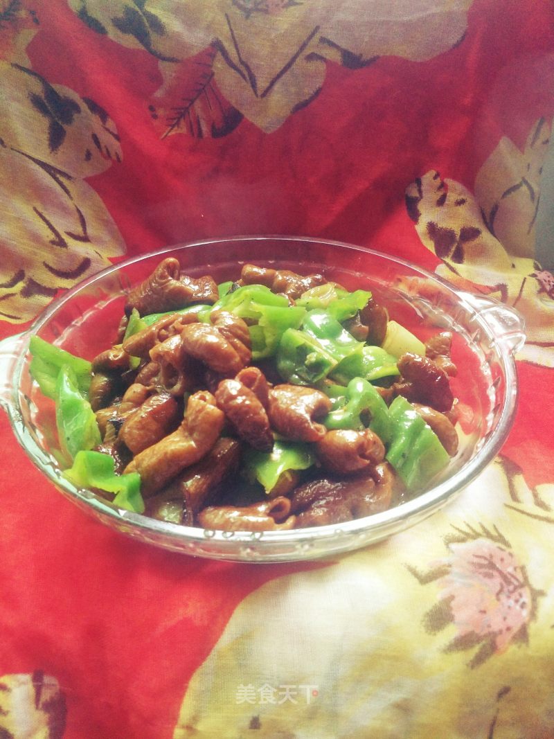 Stir-fried Fat Intestines with Green Peppers recipe