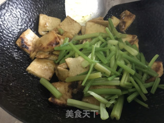 Dry Stir-fried Thousand Page Tofu recipe