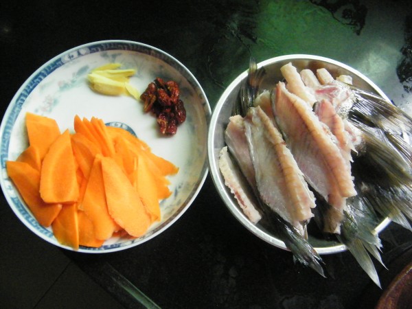 Carrot Fish Bone Soup recipe
