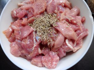 【flying Birds and Beasts】——cumin Lamb recipe