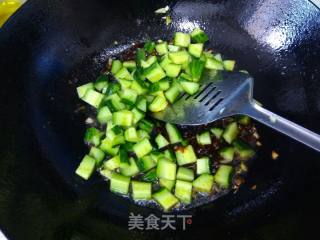 Stir-fried Chicken with Sauce recipe