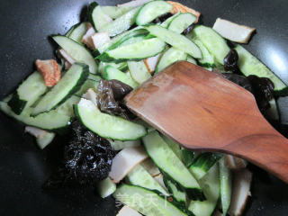 Stir-fried Cucumber with Black Fungus and Fish Tofu recipe