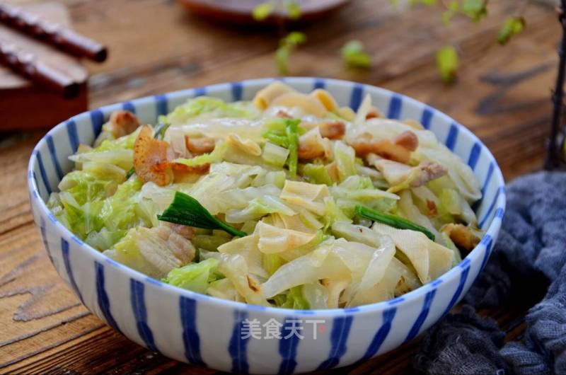 Cabbage Pork in Claypot recipe