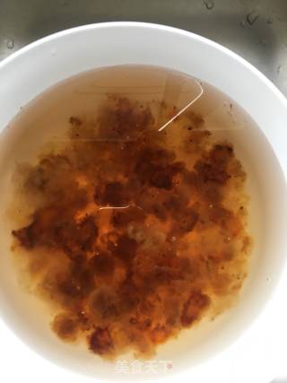 Rock Sugar Wolfberry Peach Gum Mixed with Milk recipe